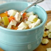 Slow Cooker Chicken Stew with Oyster Crackers