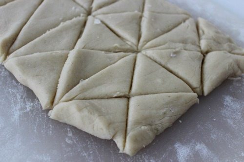 Vanilla Bean Scones are a delicious breakfast treat, tea cake, or dessert! Make this great Copycat Starbucks Vanilla Bean Scones recipe with just a few steps! 