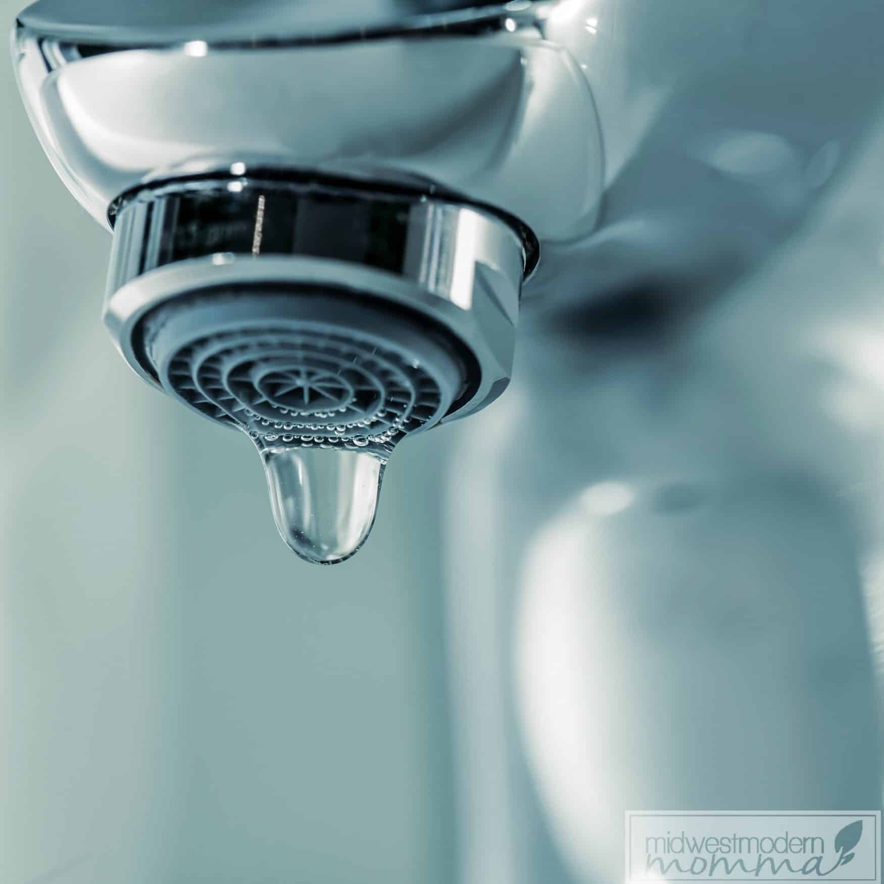 Ways To Conserve Water like these will change your utility budget and help impact the environment. Don't miss our super easy tips for implementing impacting changes in your home!