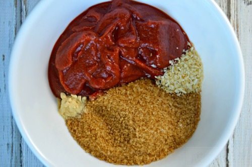 Ingredients for homemade bbq sauce
