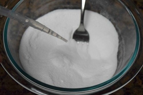 Homemade Spearmint Bath Bombs with dropper
