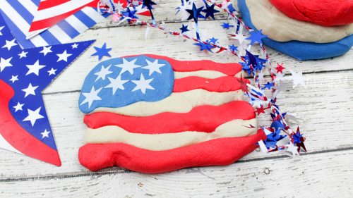 Patriotic Homemade Playdough is a great fun No Cook Play Dough Recipe that you and your kids will love as a fun summer kids craft!