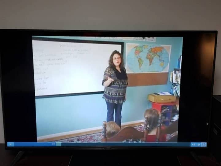 Excelerate SPANISH streaming on a TV