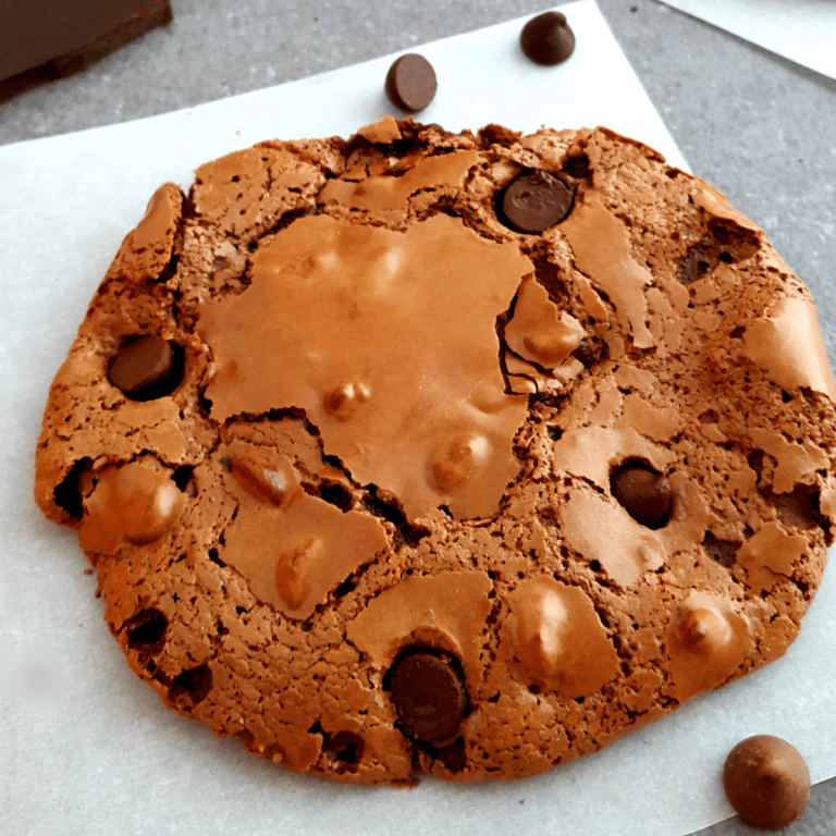 Flourless Double Chocolate Fudge Cookies