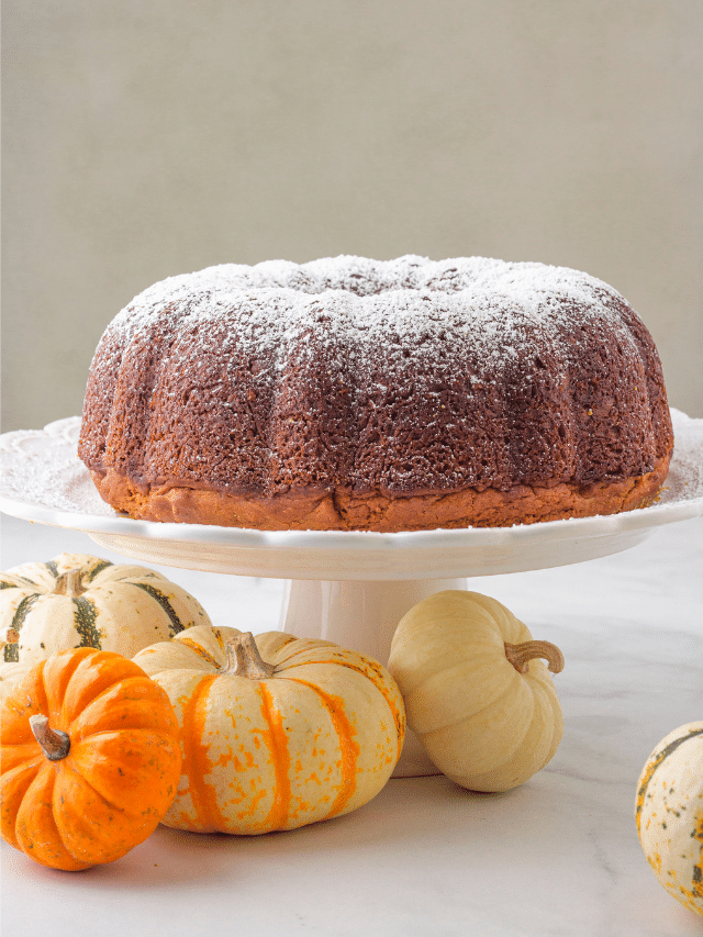 The Best Pumpkin Cake for Fall Baking