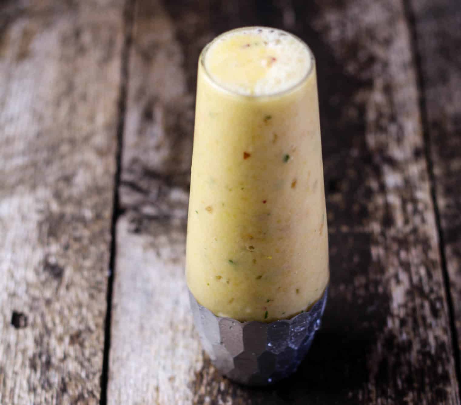Refreshing Coconut Mango Smoothie – A Tropical Treat Your Family Will Love!